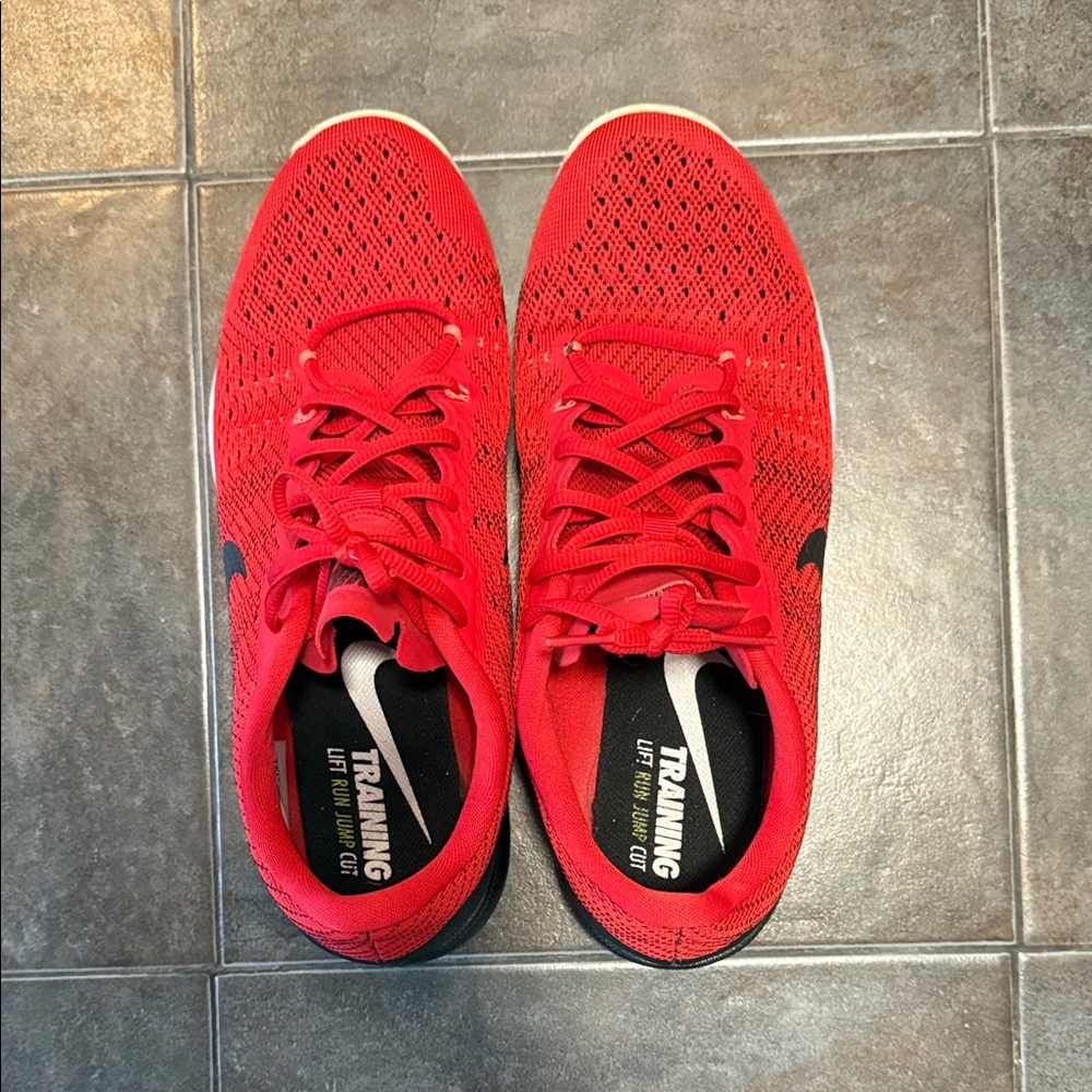 Nike Men's Red Athletic Shoes